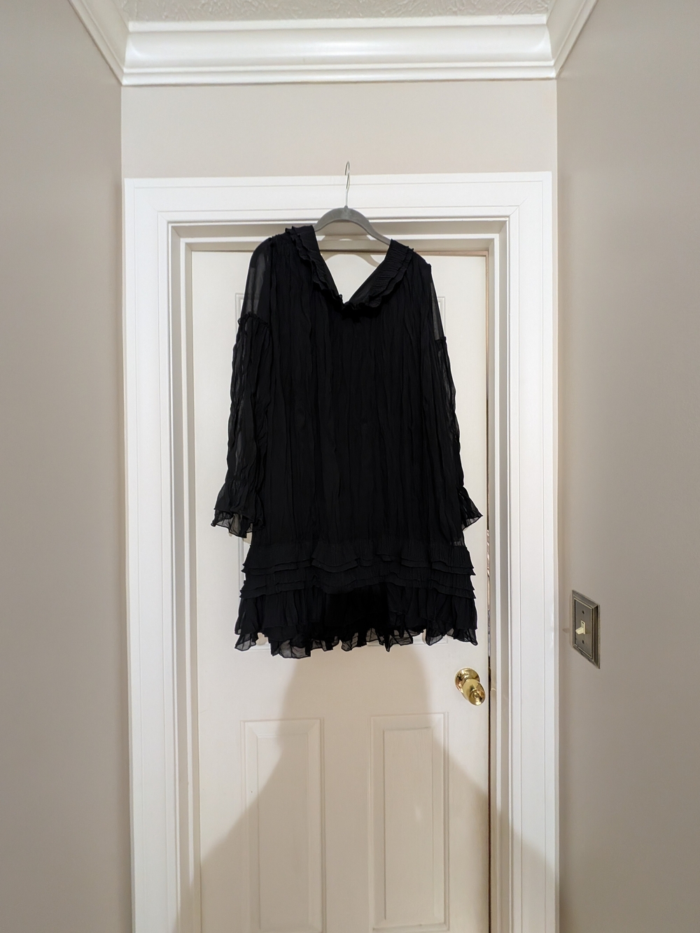 Women's Black Ruffled Long-Sleeve Layered Dress